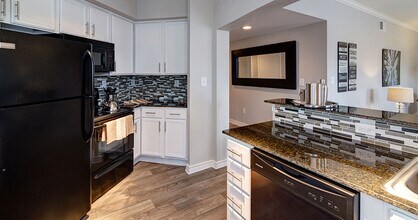 Townhomes of Coyote Ridge in Carrollton, TX - Building Photo - Building Photo