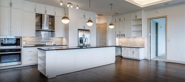 2323 N Akard St in Dallas, TX - Building Photo - Building Photo