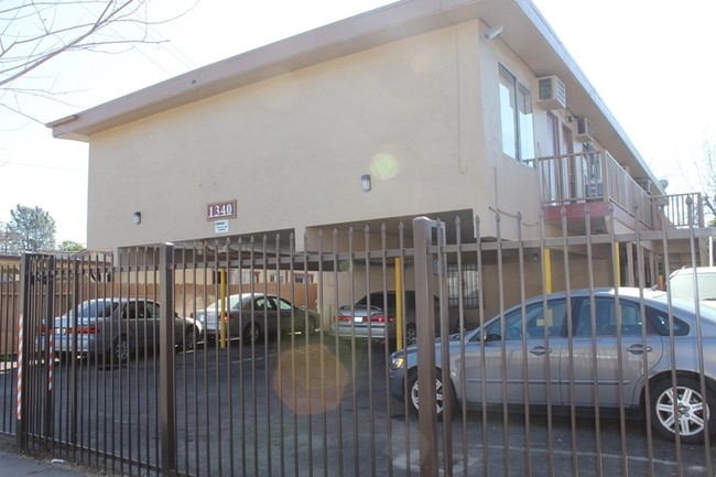 Lafayette Apartments in Stockton, CA - Building Photo - Building Photo