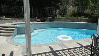 845 Greenridge Dr in La Canada Flintridge, CA - Building Photo - Building Photo