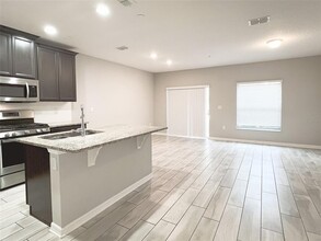 108 Cedar Bark Ln in Sanford, FL - Building Photo - Building Photo