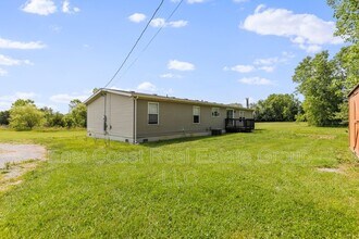123 Battlefield Dr in Bunker Hill, WV - Building Photo - Building Photo