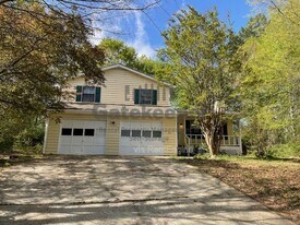 7345 Chaucer Ct in Riverdale, GA - Building Photo