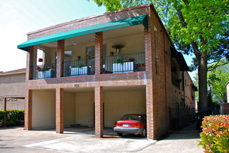 4031 Holland Ave in Dallas, TX - Building Photo - Building Photo