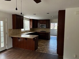 1310 Winchester Way in Auburn, CA - Building Photo