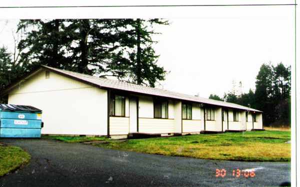 14414 2nd Ave E in Tacoma, WA - Foto de edificio