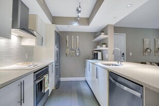 123 Yacht Club Way in Hypoluxo, FL - Building Photo