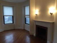 504 Beacon St photo'