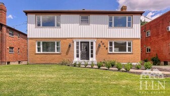 4048 Longford Dr, Unit 4 in Cincinnati, OH - Building Photo