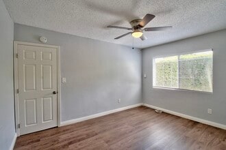 801 S Merrill St in Corona, CA - Building Photo - Building Photo