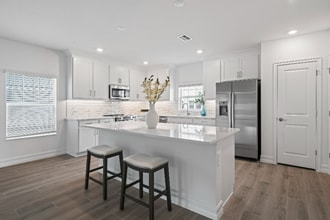28421 Grassland Rnch Ln in Wesley Chapel, FL - Building Photo - Building Photo