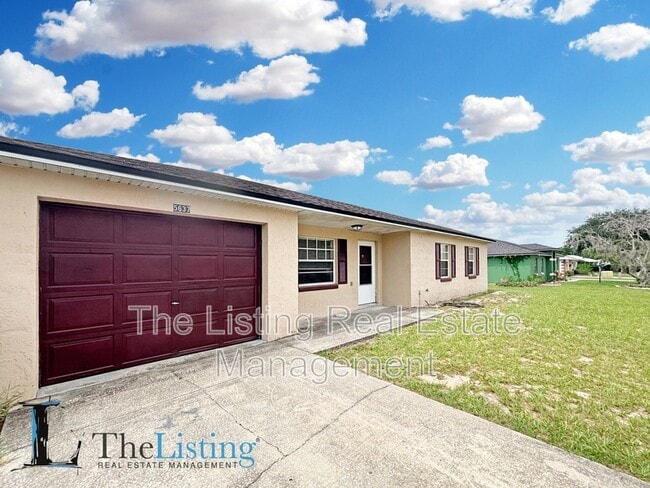 5637 Viburnum Ct in Polk City, FL - Building Photo - Building Photo