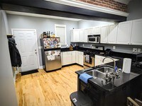 1101 W Hamburg St photo'