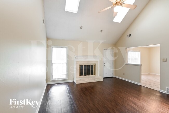 8441 Woolrich Dr in Memphis, TN - Building Photo - Building Photo