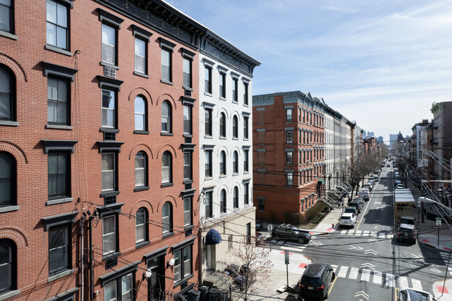 801 Willow Ave in Hoboken, NJ - Building Photo - Building Photo