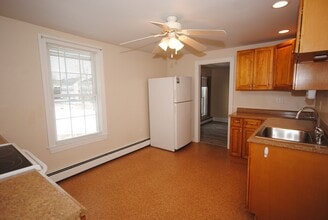 79 School St in Northbridge, MA - Building Photo - Building Photo