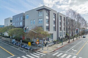 Glashaus in Emeryville, CA - Building Photo
