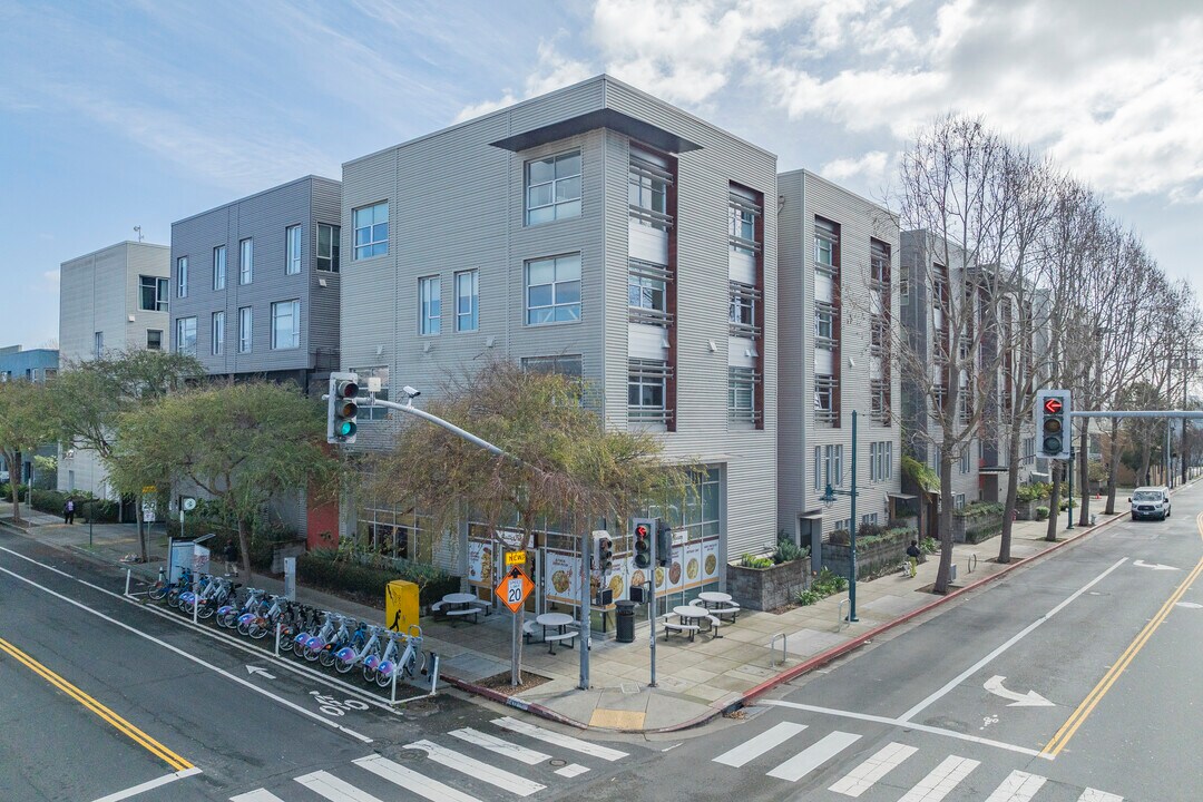 Glashaus in Emeryville, CA - Building Photo