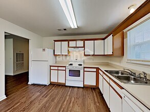 1202 Larzelere Ln in La Vergne, TN - Building Photo - Building Photo