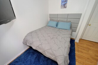 370-378 8th Ave in New York, NY - Building Photo - Building Photo