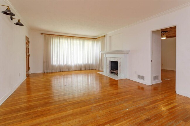 1235 Ayrshire St in Orlando, FL - Building Photo - Building Photo