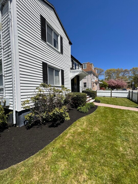 50 Ridgeview Ave, Unit 50 Ridgeview Ave  Apt 1 in Boston, MA - Building Photo