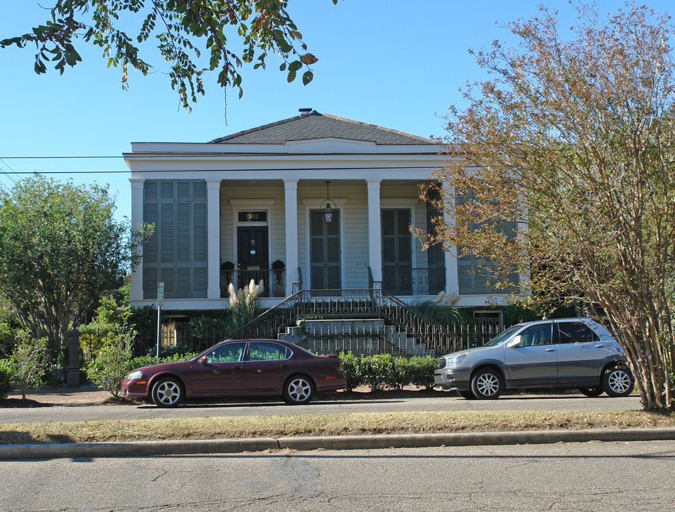 1300 Jackson Ave in New Orleans, LA - Foto de edificio