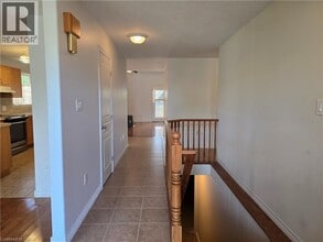 4900 Cameron Ave in Lincoln, ON - Building Photo - Building Photo