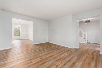 5733 Clearfield Ln in Dublin, OH - Building Photo - Building Photo