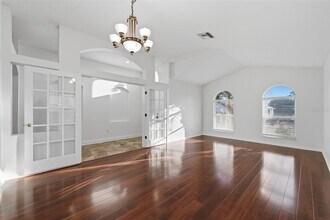 4527 Clarkwood Ct in Land O Lakes, FL - Foto de edificio - Building Photo