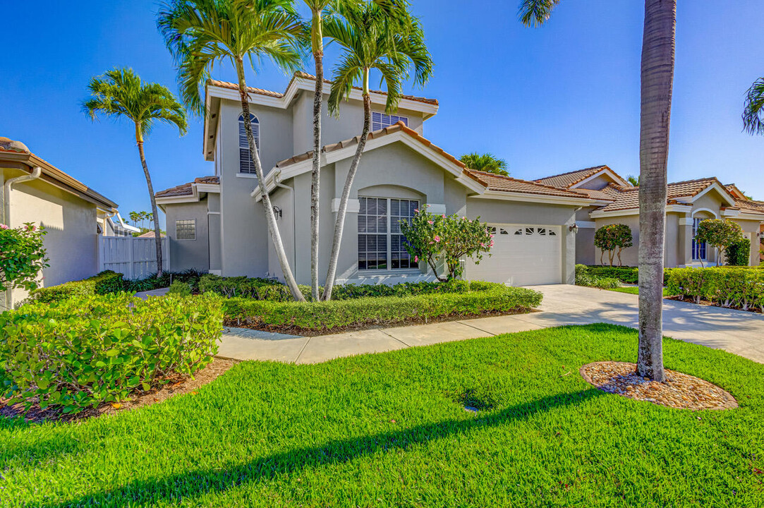 8407 Quail Meadow Way in West Palm Beach, FL - Foto de edificio