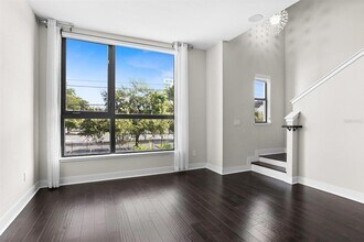 818 2nd Ave N in St. Petersburg, FL - Building Photo - Building Photo