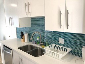 2314 Pacific, Unit E in Venice, CA - Building Photo - Building Photo