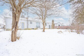 6627 Orange Ln in Flint, MI - Building Photo - Building Photo