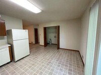 358 Bradley Woods Ct NW photo'