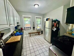 51 Montebello Rd, Unit 1 in Boston, MA - Building Photo - Building Photo