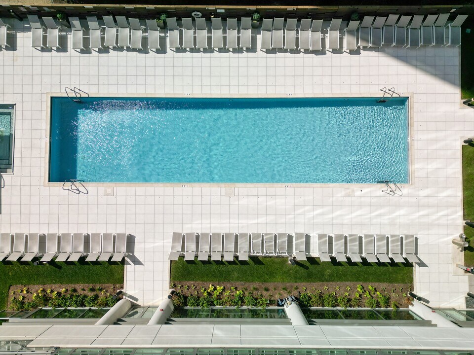 K2 Apartments in Chicago, IL - Foto de edificio