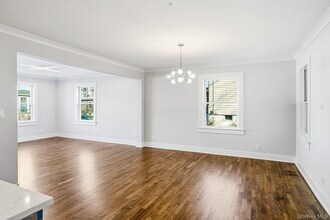 71 Henry Ave in Harrison, NY - Building Photo - Building Photo