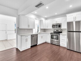 4500 SW 42nd Terrace in Fort Lauderdale, FL - Building Photo