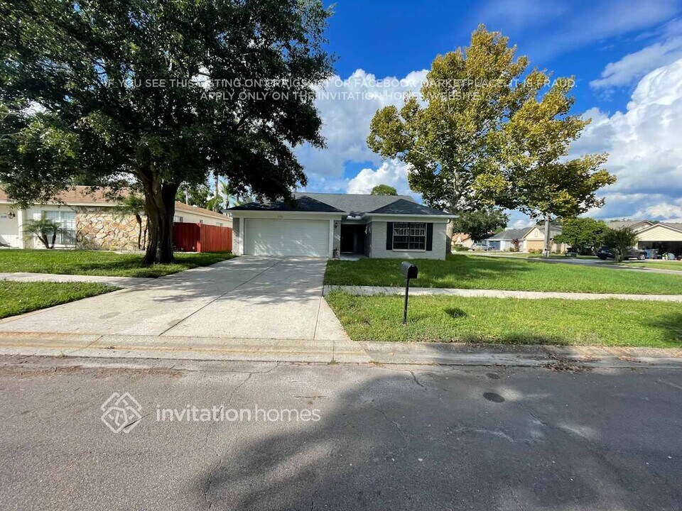 9732 Cypress Pond Ave in Tampa, FL - Building Photo