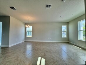 392 Belmond Dr in Debary, FL - Building Photo - Building Photo