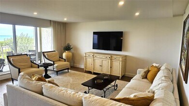 4001 N Ocean Blvd, Unit 702 in Boca Raton, FL - Foto de edificio - Building Photo