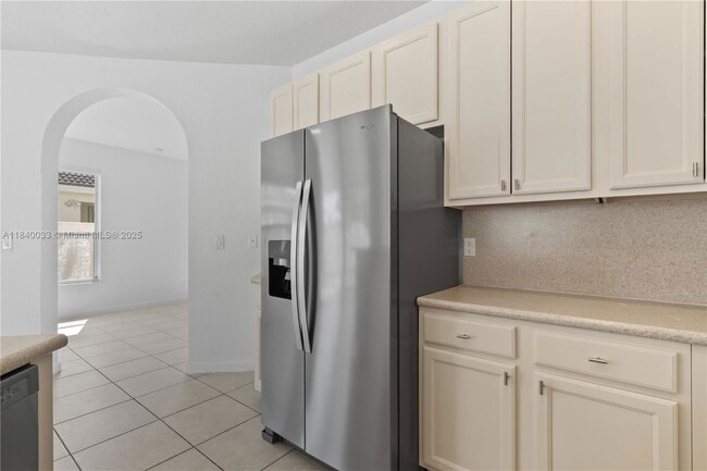 3956 NE 11th Dr in Homestead, FL - Building Photo - Building Photo