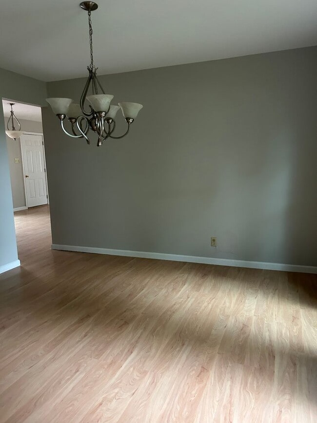 837 Fort Henry Rd in Belleville, IL - Building Photo - Building Photo