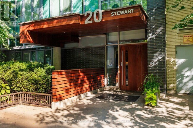 20-720 Stewart St in Toronto, ON - Building Photo - Building Photo