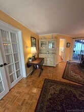 525 Midway St in San Diego, CA - Building Photo - Building Photo
