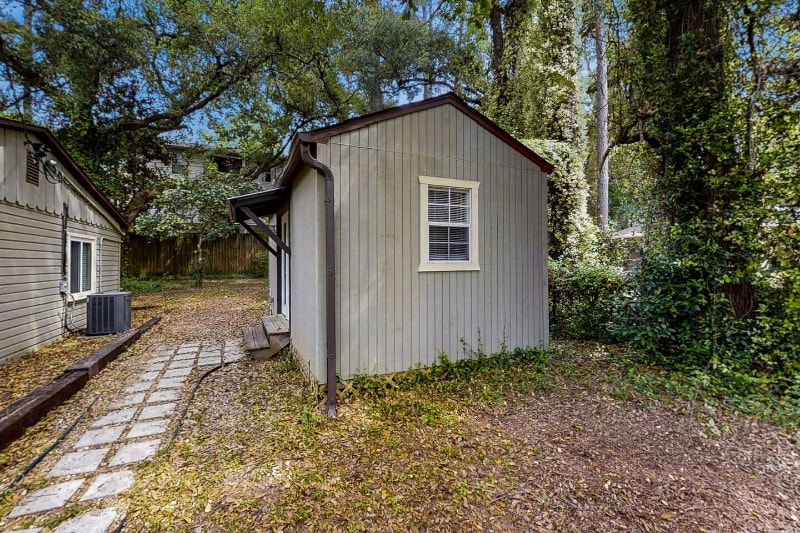 2306 Escambia Dr in Tallahassee, FL - Foto de edificio