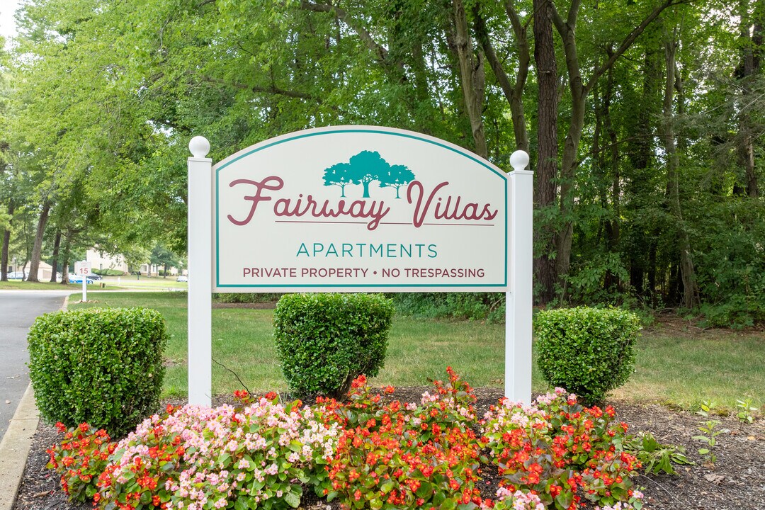 Fairway Villas in Lakewood, NJ - Foto de edificio