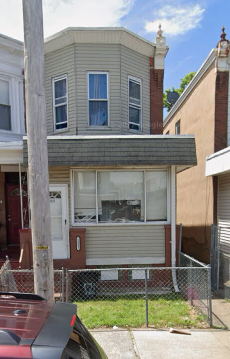 1221 Princess Ave in Camden, NJ - Building Photo