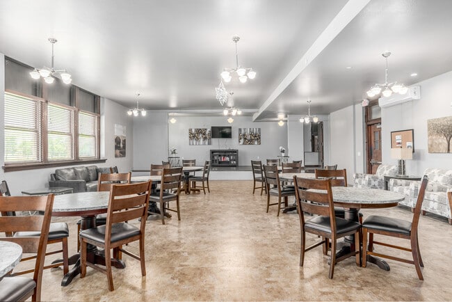 Dunbar Commons in Oklahoma City, OK - Building Photo - Interior Photo
